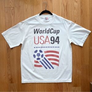 Vintage World Cup USA 1994 Graphic T-Shirt | MEDIUM | Bonus Gifts | 90s Soccer